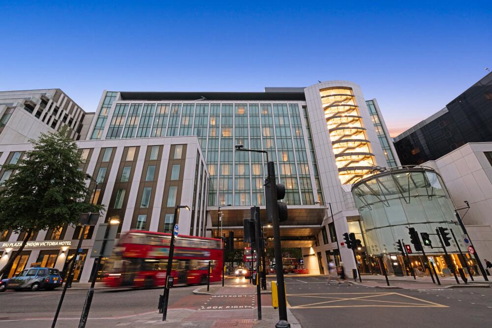 Riu Plaza London Victoria Hotel Екстериор снимка